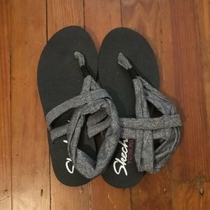 Skechers Yoga Foam Sandals